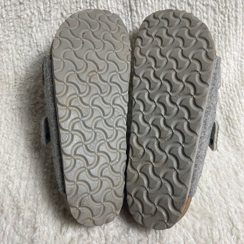 BIRKENSTOCK Arizona Shearling-Lined Sandals Grey SZ38. - Picture 8 of 8